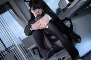 Stunning Rio Tsukatsuki Blue Archive Cosplay by Shi Liang Yu: Sophisticated Office Lady Aesthetic with Elegant Black Stockings and Professional Style - image 4