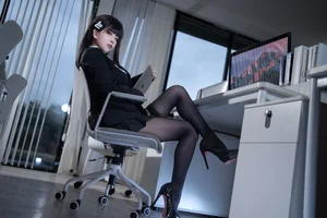 Stunning Rio Tsukatsuki Blue Archive Cosplay by Shi Liang Yu: Sophisticated Office Lady Aesthetic with Elegant Black Stockings and Professional Style - image 27