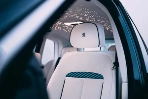 The Ultimate Luxury: Exploring the Bespoke Rolls-Royce Cullinan Yacht Edition Collection - image 4