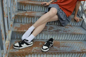 Xiao Jiu Returns in the Stylish IESS SXJ No.1801 Collection - image 12