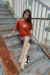 Xiao Jiu Returns in the Stylish IESS SXJ No.1801 Collection - image 53