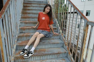 Xiao Jiu Returns in the Stylish IESS SXJ No.1801 Collection - image 1