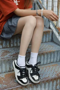 Xiao Jiu Returns in the Stylish IESS SXJ No.1801 Collection - image 75