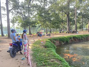 Discovering Ba Om Pond: A Serene Escape in Vietnam’s Mekong Delta - image 3