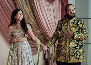 The Radiant Bride: Admiring Radhika Merchant’s Beauty at the Ambani Wedding - image 6
