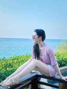 Ageless Beauty Liu Yifei Goes Viral with Stunning No-Makeup Look - image 5