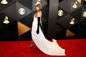 Grammy Awards 2024 Fashion: Miley Cyrus, Dua Lipa, and Paris Jackson Steal the Show - image 5