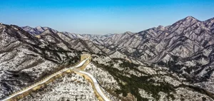 Breathtaking and Harsh Winter: Heavy Snow and Ice Blankets Northern China - image 5