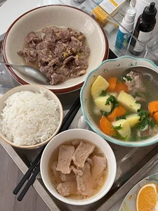 Heartwarming Postpartum Meals Prepared by a Devoted Father for His Daughter - image 3