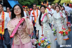 Massive Parade of 700 Participants at the Nghinh Ong Festival - image 10
