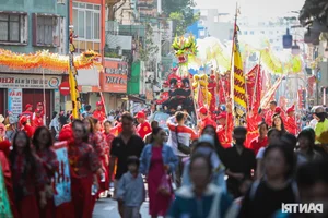 Massive Parade of 700 Participants at the Nghinh Ong Festival - image 6