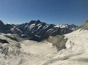 Discover the Breathtaking Glaciers of the Jungfrau-Aletsch UNESCO World Heritage Site: A Pristine Journey Through the Majestic Swiss Alps - image 0