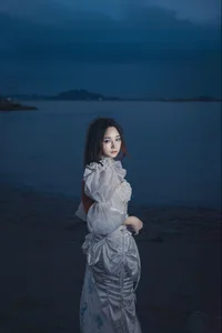 YiTuYu Art Language Vol.7257: A Captivating Visual Study of Model Lin Lang’s Timeless Beauty - image 18