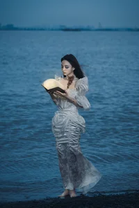 YiTuYu Art Language Vol.7257: A Captivating Visual Study of Model Lin Lang’s Timeless Beauty - image 2