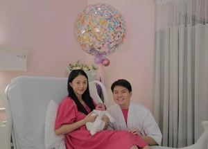 Famous Hot Girl and Textile Heir Raise Viral Baby - image 1