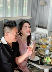 Bao Thy Revisits Million-Dollar Honeymoon Suite with Husband Phan Linh After Four Years of Marriage - image 4