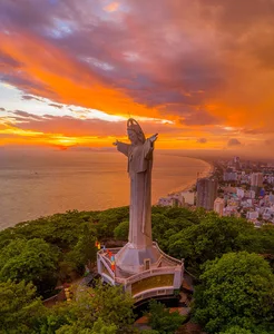 Vung Tau Travel Guide 2024: A Complete Guide to Beaches and Seafood - image 17