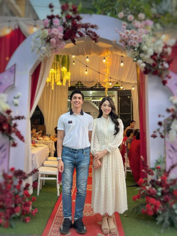 A Look Into the Happy Married Life of Runner-up Bui Phuong Nga and Actor Binh An