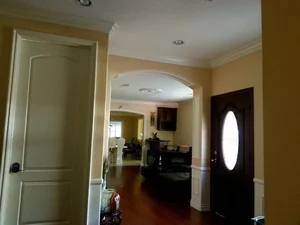 Touring the Beautiful US Home of Singer Quang Le - image 7
