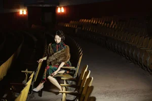 YiTuYu Art Language Vol.7129: A Masterpiece Gallery Featuring the Graceful Ling Zi Xi - image 4
