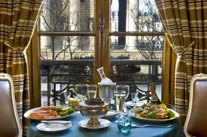 Inside the Ultra-Luxury Restaurant of Lisa's Billionaire Date - image 1