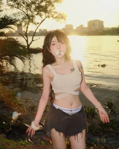 Bảo Khuyên Susan: The Ethereal Muse Captivating Hearts by the Saigon River - image 7