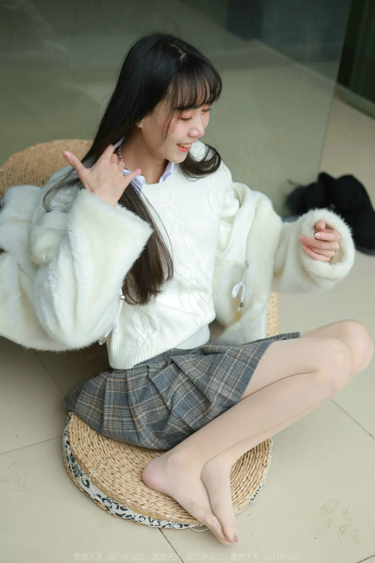 IESS Tuan Tuan in Boots and Silk: A Seasonal Fashion Highlight