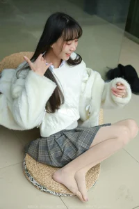 IESS Tuan Tuan in Boots and Silk: A Seasonal Fashion Highlight - image 0