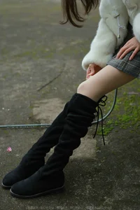 IESS Tuan Tuan in Boots and Silk: A Seasonal Fashion Highlight - image 5