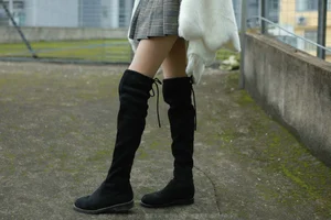 IESS Tuan Tuan in Boots and Silk: A Seasonal Fashion Highlight - image 9