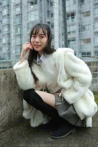 IESS Tuan Tuan in Boots and Silk: A Seasonal Fashion Highlight - image 2