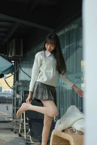 IESS Tuan Tuan in Boots and Silk: A Seasonal Fashion Highlight - image 82