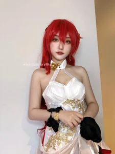 Viral Beauty: Meet the Talented Female Cosplayer Captivating Fans with Her Striking Resemblance to Asian Pop Icon Son Tung M-TP - image 8