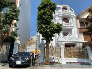 A Look Inside the Grandiose Mansion of Actress Kim Oanh’s New In-Laws - image 2
