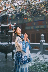 Sophisticated Portraiture: YiTuYu Art Language Vol.6975 Featuring Kailin Jiang - image 1