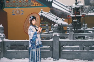 Sophisticated Portraiture: YiTuYu Art Language Vol.6975 Featuring Kailin Jiang - image 4