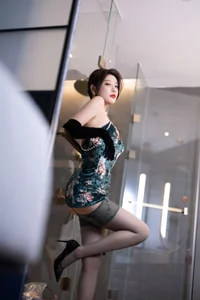 Yang Chen Chen Yome XiuRen Model Gallery: Stunning Green Lingerie Series Part 01 - image 5