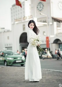 Timeless Elegance: A Gallery of Vietnamese Schoolgirls in Traditional White Ao Dai - image 82