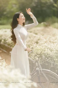 Timeless Elegance: A Gallery of Vietnamese Schoolgirls in Traditional White Ao Dai - image 69