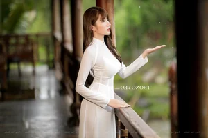 Timeless Elegance: A Gallery of Vietnamese Schoolgirls in Traditional White Ao Dai - image 89
