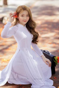 Timeless Elegance: A Gallery of Vietnamese Schoolgirls in Traditional White Ao Dai - image 75