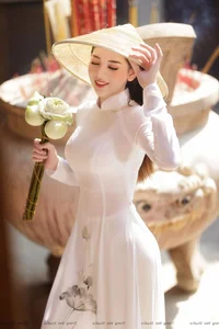 Timeless Elegance: A Gallery of Vietnamese Schoolgirls in Traditional White Ao Dai - image 74