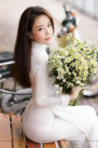 Timeless Elegance: A Gallery of Vietnamese Schoolgirls in Traditional White Ao Dai - image 47