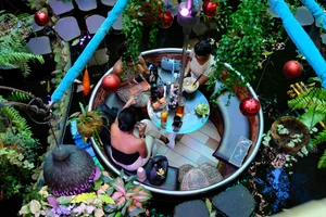 Discover the Serene Koi Fish Cafes of Ho Chi Minh City - image 0