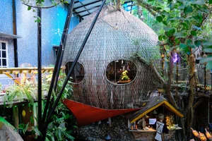 Discover the Serene Koi Fish Cafes of Ho Chi Minh City - image 6