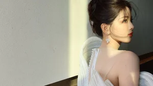 Stunning Portraits: Celebrating the Natural Beauty of Chinese Girls - image 1