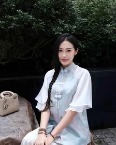 Doãn Hải My Radiates Beauty and Elegant Winter Style Amid Pregnancy Rumors - image 6