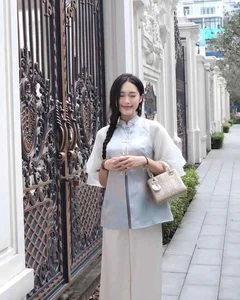 Doãn Hải My Radiates Beauty and Elegant Winter Style Amid Pregnancy Rumors - image 1
