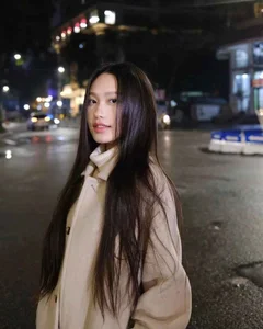 Doãn Hải My Radiates Beauty and Elegant Winter Style Amid Pregnancy Rumors - image 2