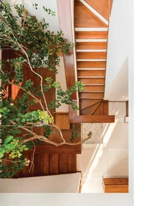 Modern Two-Story Light-Filled House Design for Tech Professional Couples - image 14